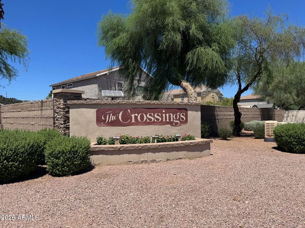 2584 E DEL RIO Court, Gilbert, AZ 85295 — photo 3