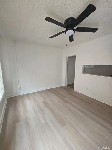 1777 Cerritos Avenue 10, Long Beach, CA 90813