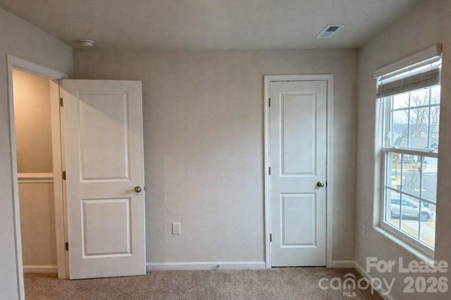 2020 Transatlantic Avenue, Charlotte, NC 28215