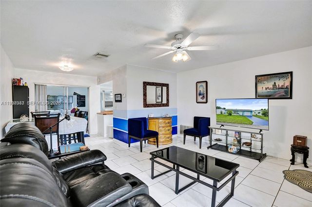 4914 NW 52nd Ct, Tamarac, FL 33319