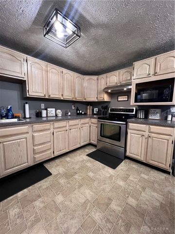 6204 Alter Road, Dayton, OH 45424