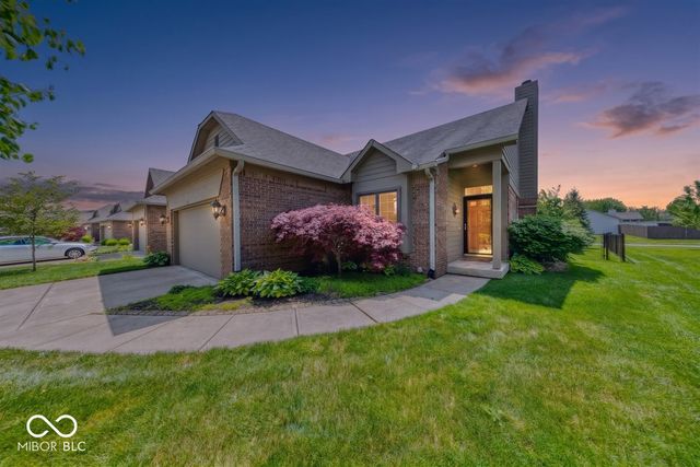 683 Cottage Lane, Greenwood, IN 46143