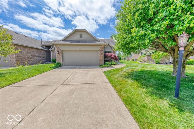 683 Cottage Lane, Greenwood, IN 46143