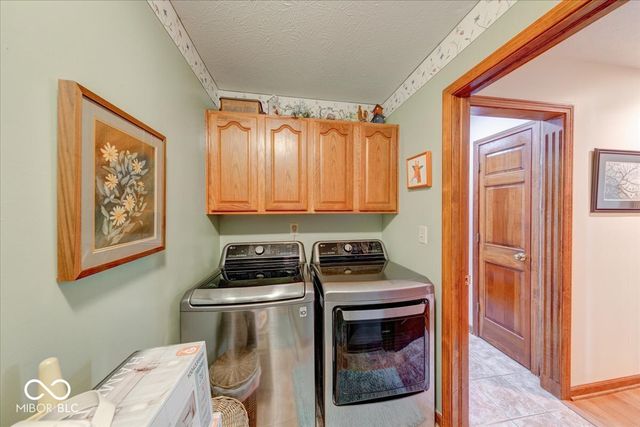 683 Cottage Lane, Greenwood, IN 46143