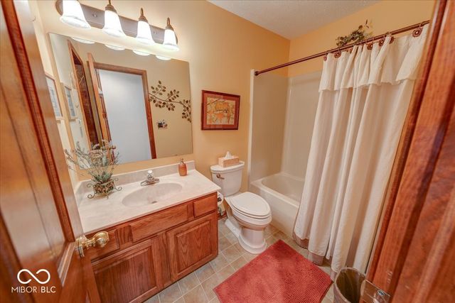 683 Cottage Lane, Greenwood, IN 46143