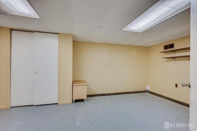 85 Grand Street, Iselin, NJ 08830