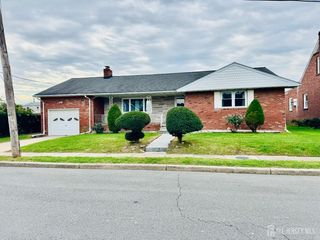 85 Grand Street, Iselin, NJ 08830