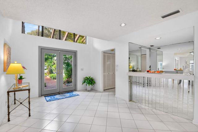 35 Glens Drive E, Boynton Beach, FL 33436