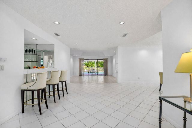 35 Glens Drive E, Boynton Beach, FL 33436