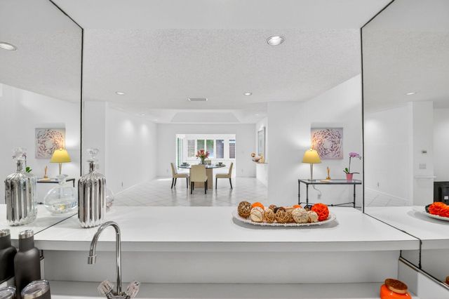 35 Glens Drive E, Boynton Beach, FL 33436