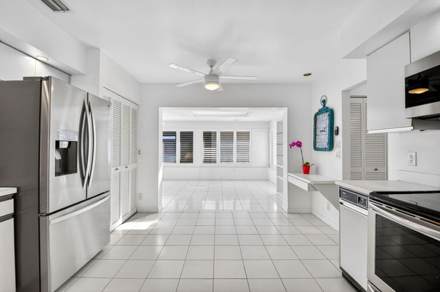 35 Glens Drive E, Boynton Beach, FL 33436