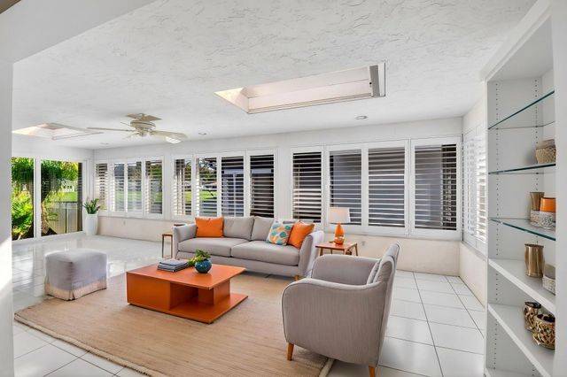 35 Glens Drive E, Boynton Beach, FL 33436