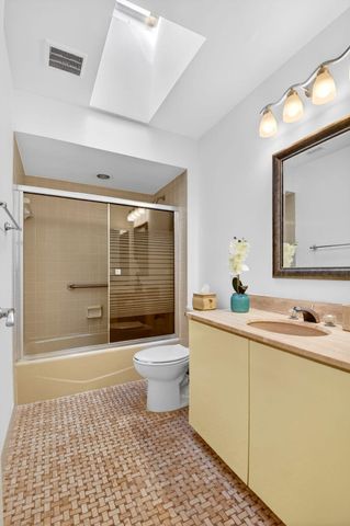 35 Glens Drive E, Boynton Beach, FL 33436