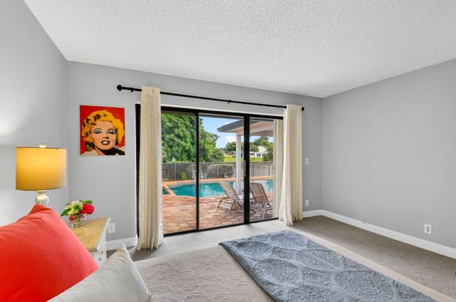 35 Glens Drive E, Boynton Beach, FL 33436