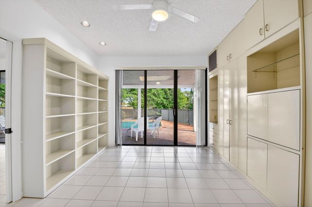 35 Glens Drive E, Boynton Beach, FL 33436