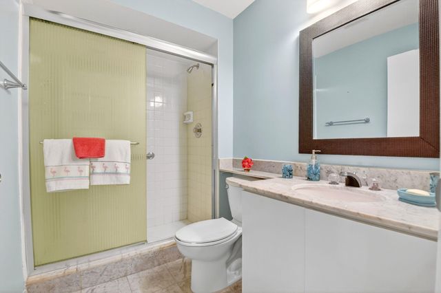 35 Glens Drive E, Boynton Beach, FL 33436