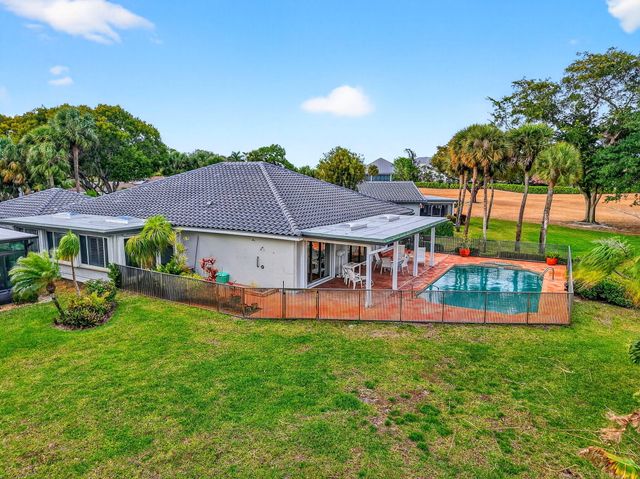 35 Glens Drive E, Boynton Beach, FL 33436