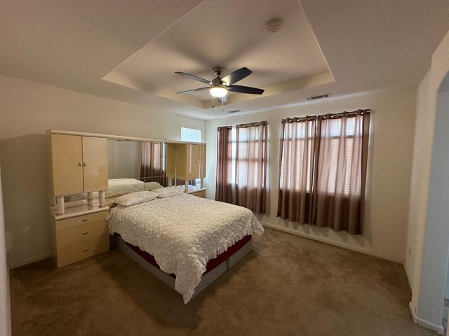 1649 Maidencane Way, Los Banos, CA 93635