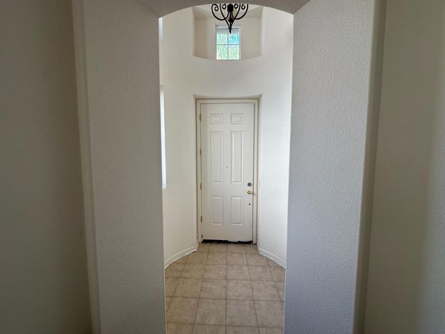 1649 Maidencane Way, Los Banos, CA 93635