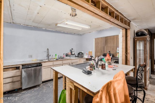 6538 W HATCHER Road, Glendale, AZ 85302