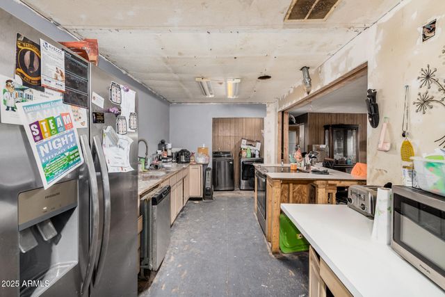 6538 W HATCHER Road, Glendale, AZ 85302