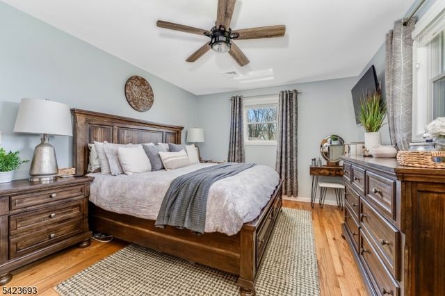 64 Ellis Rd, Holland Twp., NJ 08848