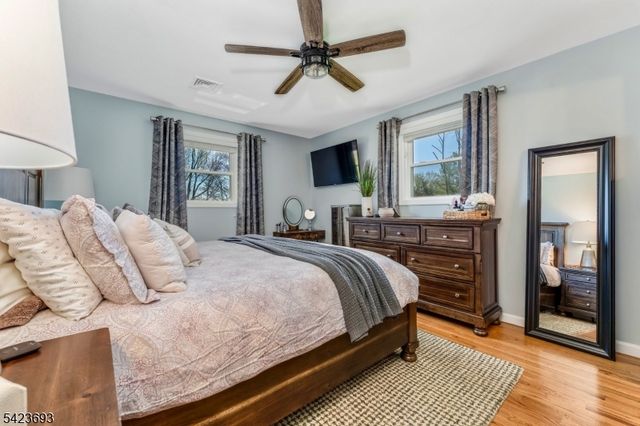 64 Ellis Rd, Holland Twp., NJ 08848