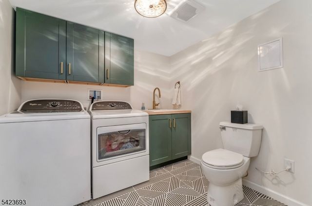 64 Ellis Rd, Holland Twp., NJ 08848