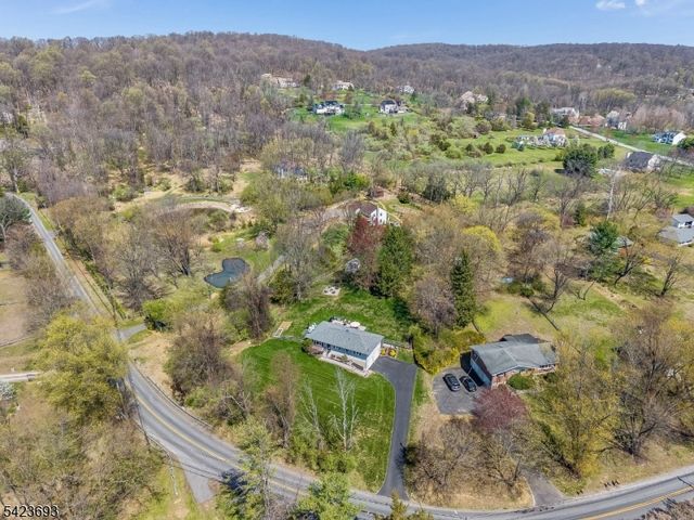 64 Ellis Rd, Holland Twp., NJ 08848