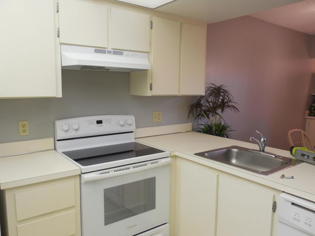 1605 S US Hwy 1 A-307, Jupiter, FL 33477