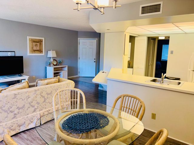 1605 S US Hwy 1 A-307, Jupiter, FL 33477