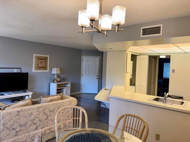 1605 S US Hwy 1 A-307, Jupiter, FL 33477