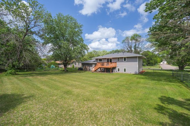 13401 Arrowood Lane N, Dayton, MN 55327