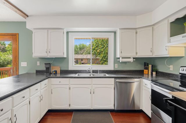 13401 Arrowood Lane N, Dayton, MN 55327