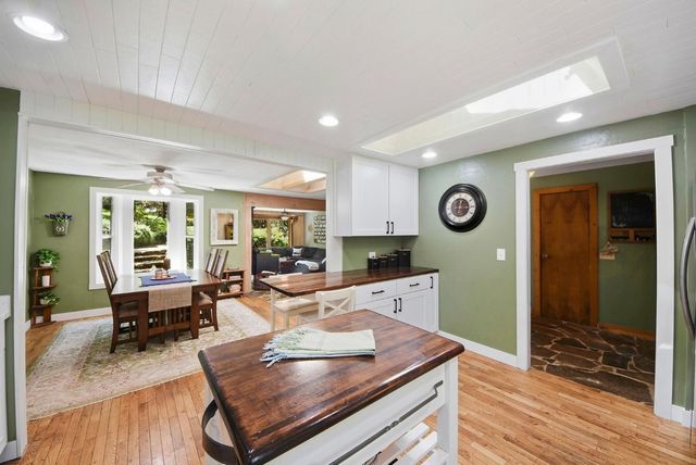 24912 Connie Ct, Auburn, CA 95602