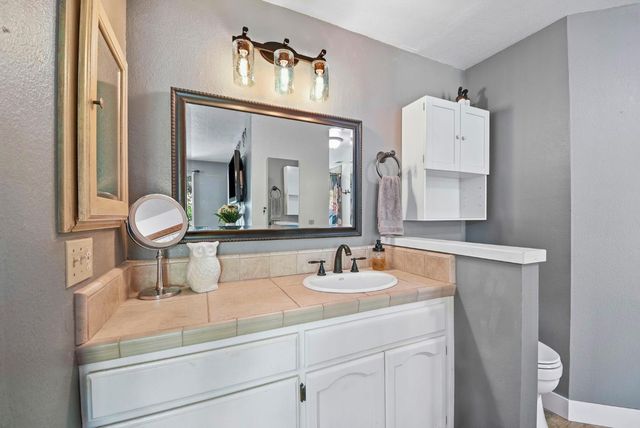 24912 Connie Ct, Auburn, CA 95602