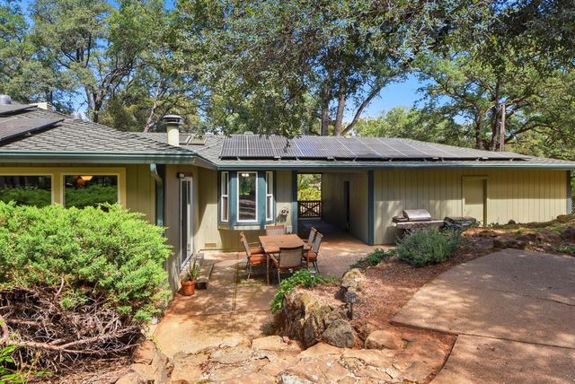 24912 Connie Ct, Auburn, CA 95602