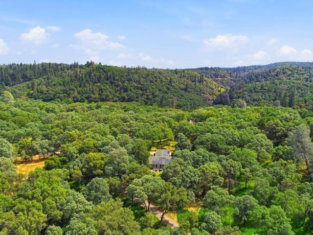 24912 Connie Ct, Auburn, CA 95602