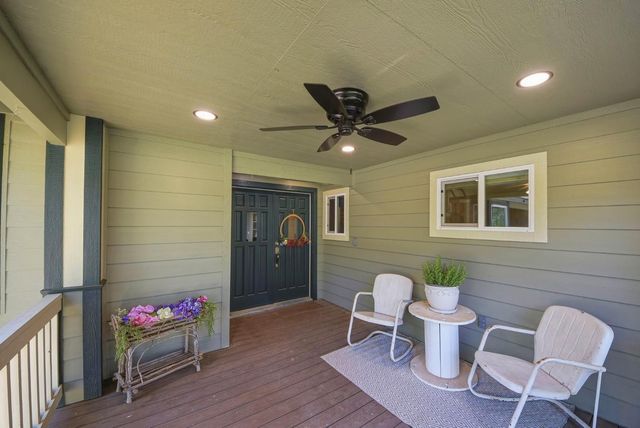 24912 Connie Ct, Auburn, CA 95602