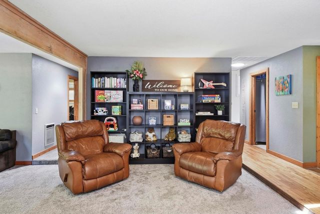 24912 Connie Ct, Auburn, CA 95602