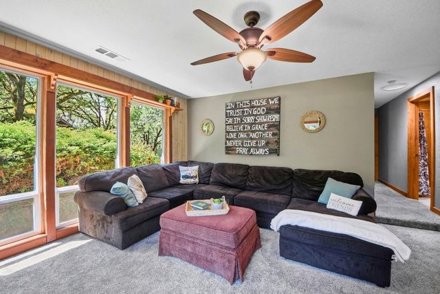 24912 Connie Ct, Auburn, CA 95602