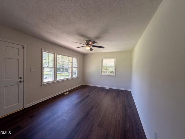7539 Overbrook Drive, Fayetteville, NC 28303