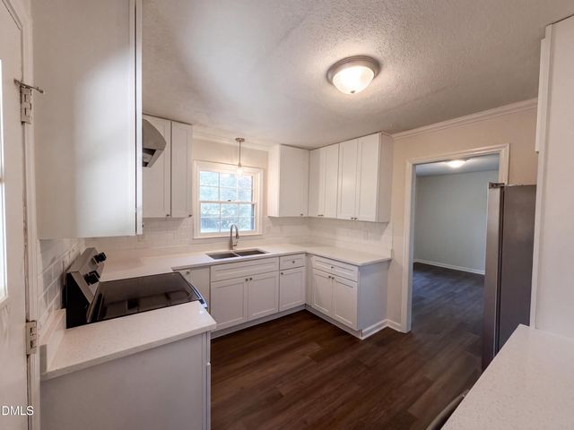 7539 Overbrook Drive, Fayetteville, NC 28303