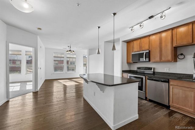 13456 Via Varra 221, Broomfield, CO 80020