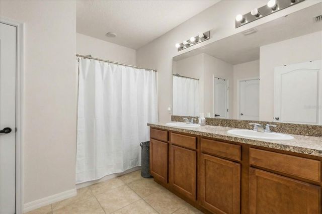 943 SUMMER GLEN DRIVE, Winter Haven, FL 33880