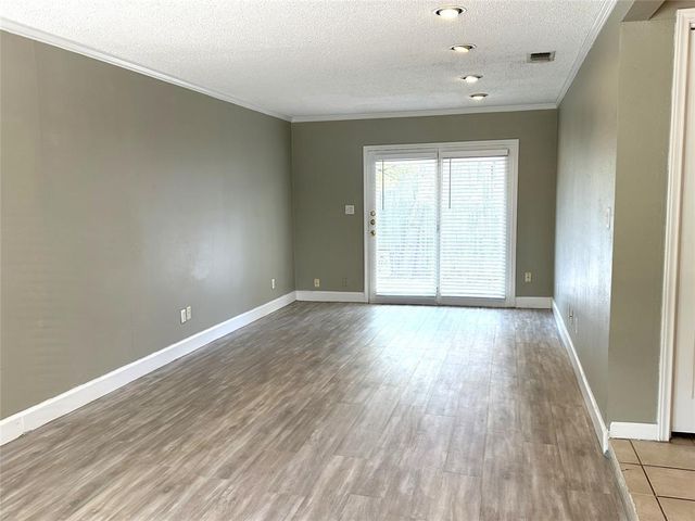 1104 Kinney Ave A, Austin, TX 78704