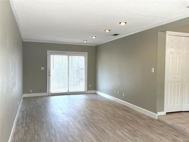 1104 Kinney Ave A, Austin, TX 78704