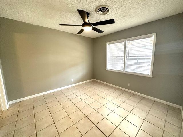 1104 Kinney Ave A, Austin, TX 78704