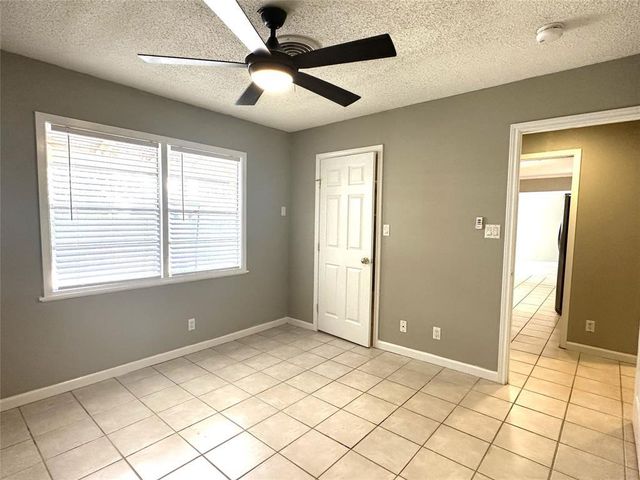 1104 Kinney Ave A, Austin, TX 78704