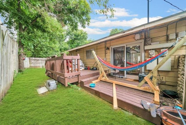 1104 Kinney Ave A, Austin, TX 78704